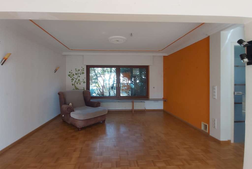 Immobilie in Undenheim - Großzügiges Einfamilienhaus mit Wellness Garten (von privat) - Bild 3