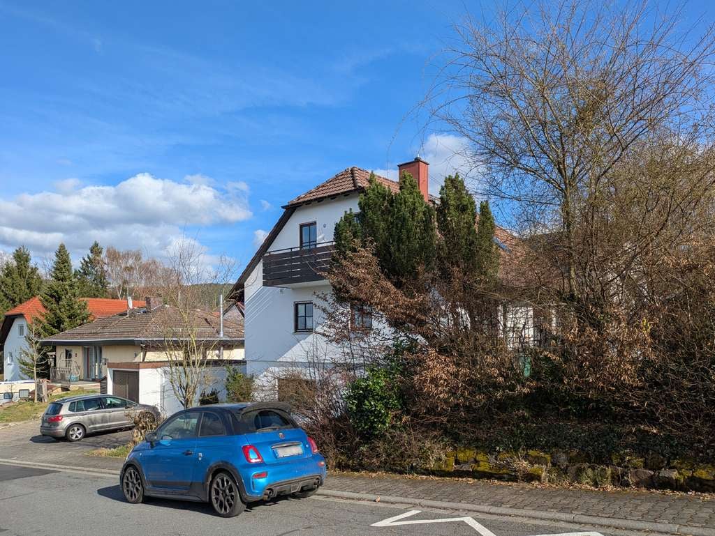 Immobilie in Michelstadt - Schönes Einfamilienhaus mit ELW und tollem Garten in ruhiger Nebenstraße von Michelstadt - Bild 2