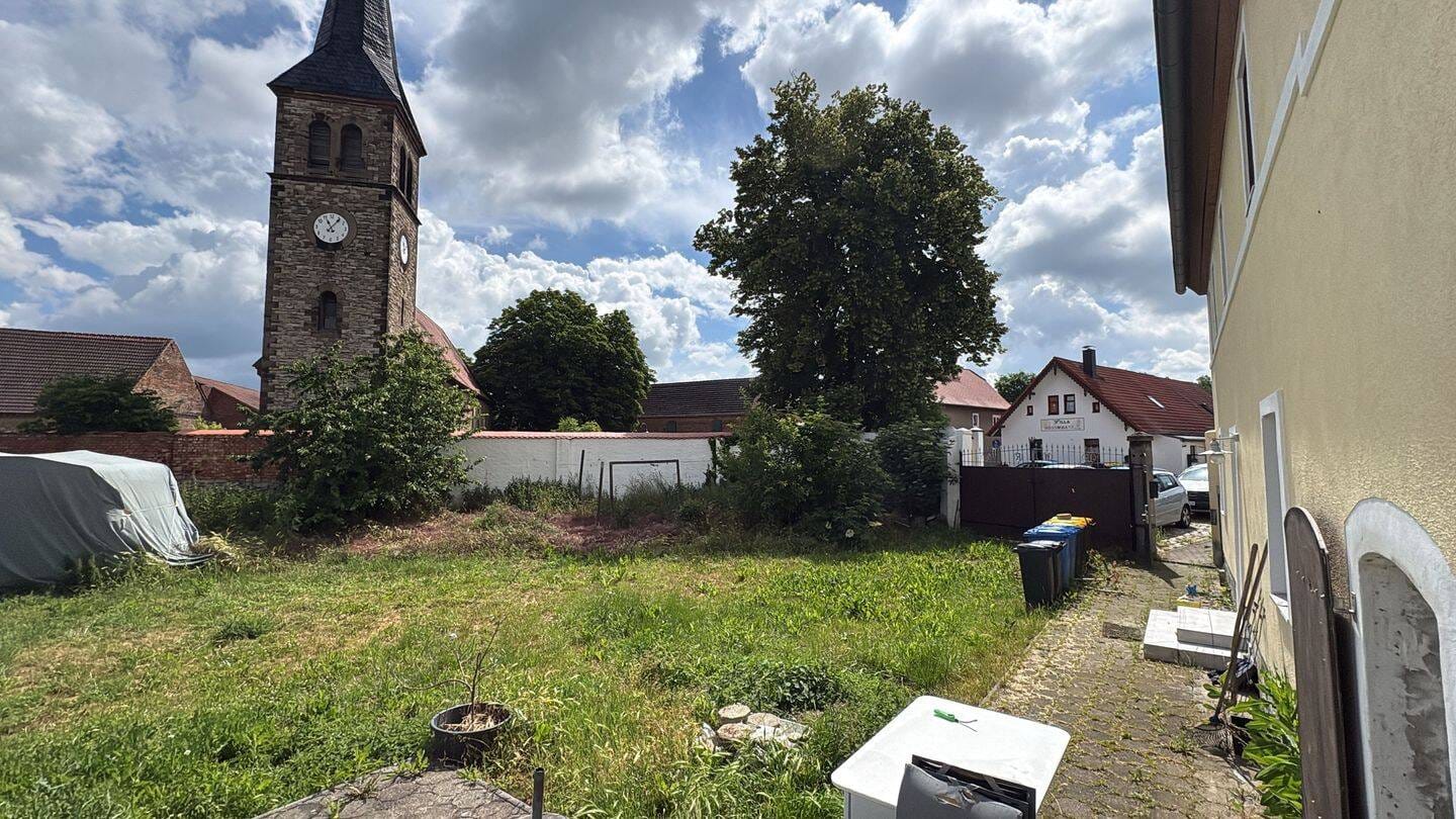 Immobilie in Lützen - Teilsaniertes Bauernhaus mit viel Nebengelass in ruhiger Lage von Lützen OT Bothfeld - Bild 2