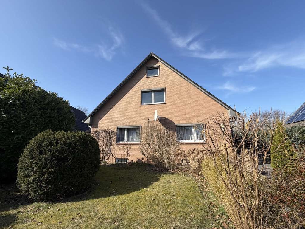 Immobilie in Hamberge - Einfamilienhaus mit großem Grundstück – viel Potenzial für Ihre Ideen

 - Bild 0