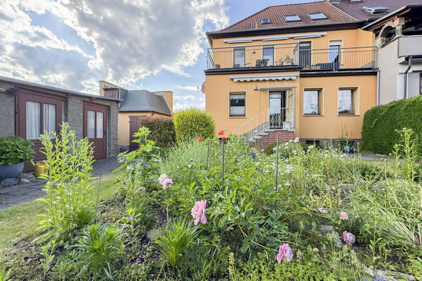 Immobilie in Kabelsketal - Charmantes Familienhaus mit Sauna, Garten und Carport in Kabelsketal-Zwintschöna - Bild 1