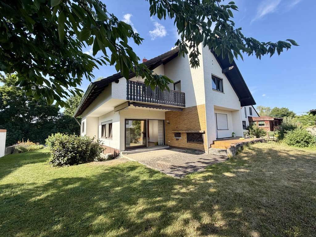 Immobilie in Vöhringen - Einfamilienhaus mit Potential zum Zweifamilienhaus - Bild 0