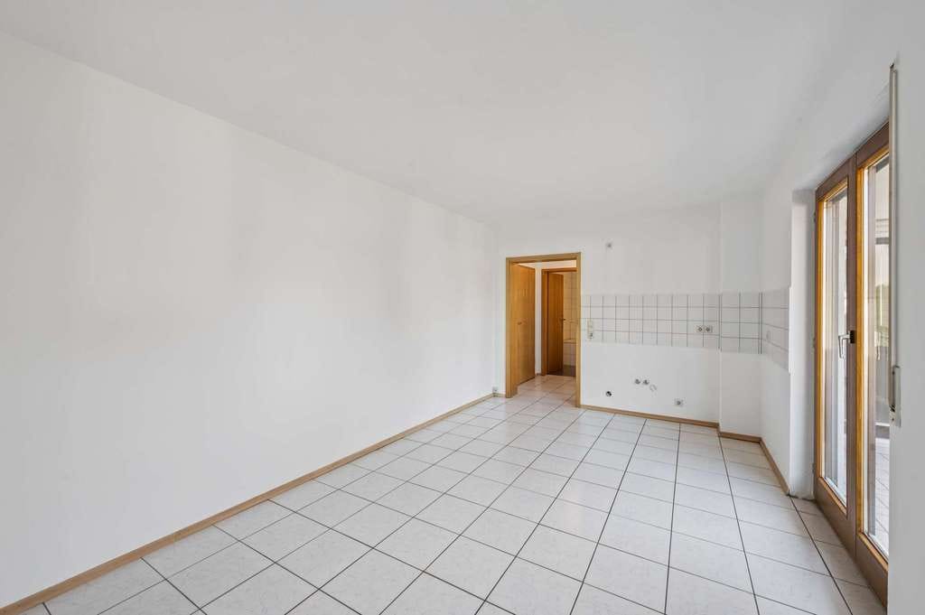Immobilie in Ötigheim - Kompakt, charmant, sehr gepflegt – Ihre 2-Zimmer-Wohnung mit Balkon in guter Lage - Bild 0