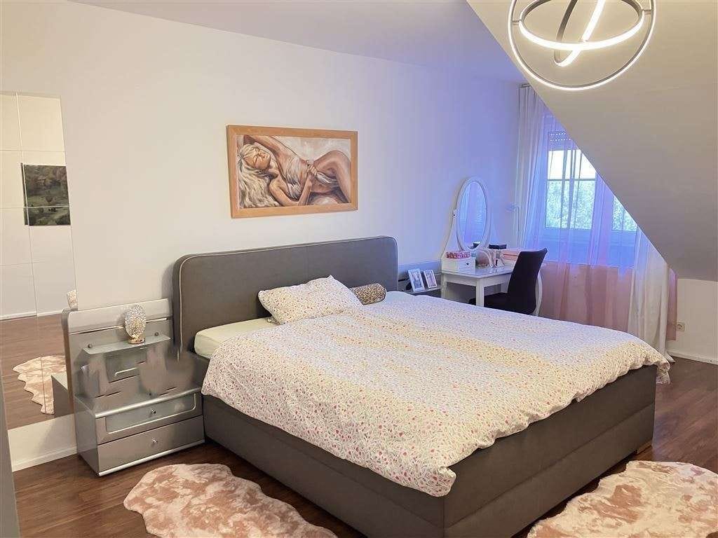 Immobilie in Hepberg - Lichtdurchflutete Dachgeschosswohnung in ruhiger Lage - Bild 4