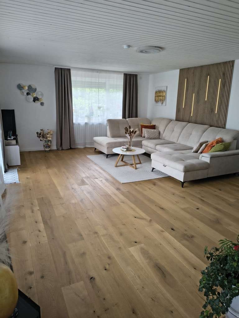 Immobilie in Thaining -  Moderne 5-Zimmer-Erdgeschosswohnung mit Garten, Terrasse, Garage & Stellplatz - Bild 1