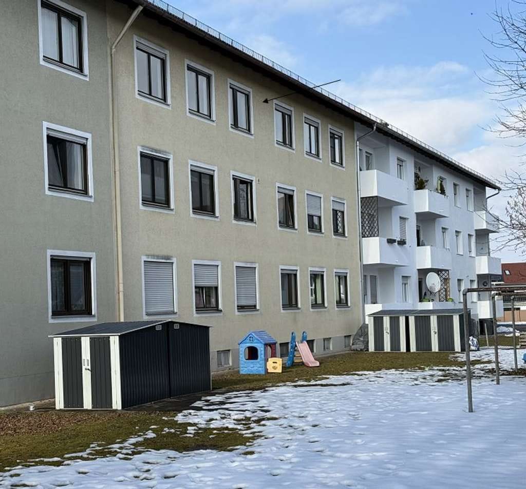 Immobilie in Waging am See - Zentral & ruhig wohnen: Helle 85 m² Wohnung mit Balkon & EBK in Waging am See - Bild 1