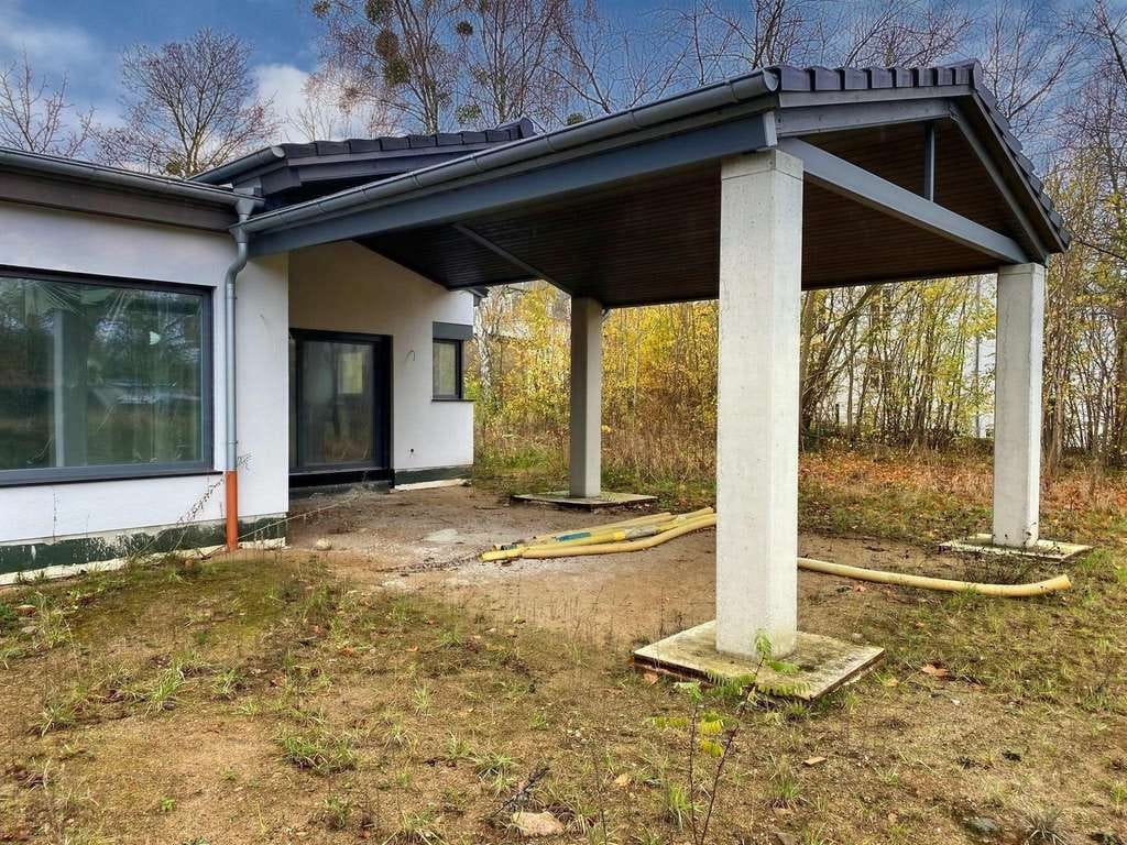 Immobilie in Groß Plasten - Extravagante Villa auf einer Wohnebene! - Bild 2
