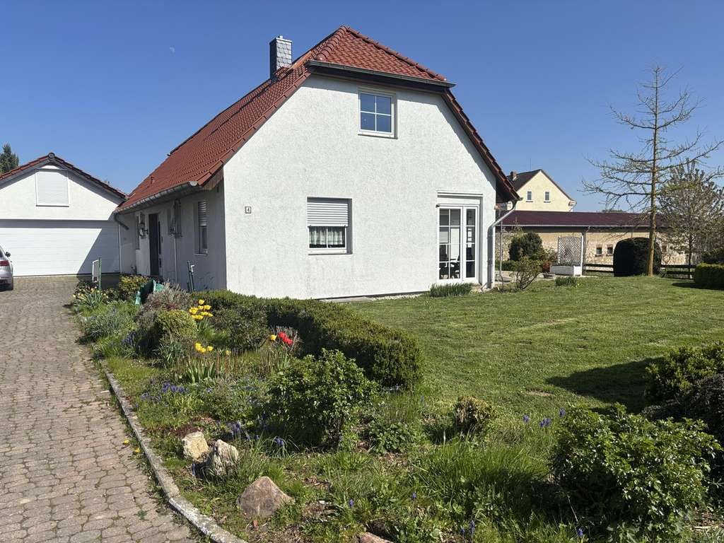 Immobilie in Frellstedt - Einfamilienhaus auf großem Grundstück - Bild 1