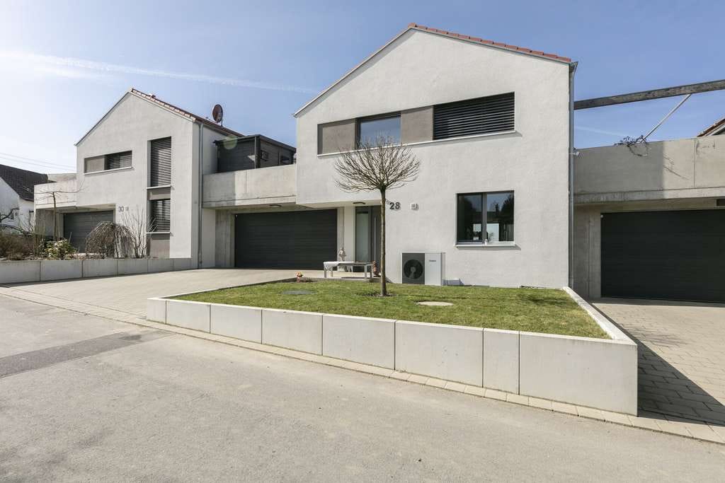 Immobilie in Oberdischingen - Wohnkultur auf höchstem Niveau - exklusives Einfamilienhaus mit Designanspruch - Bild 0