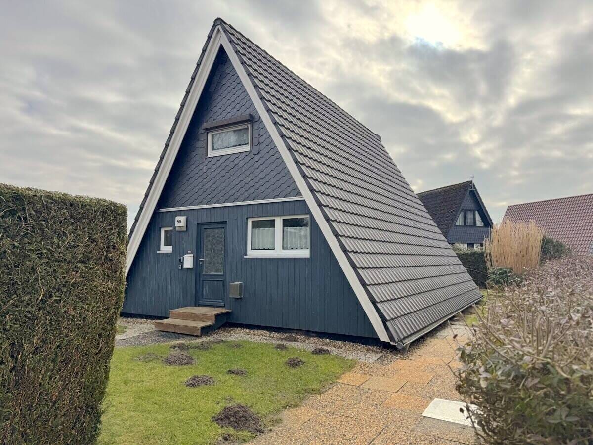 Immobilie in Butjadingen - Nur 300m zum Meer! Ihr gepflegtes und voll möbliertes Ferienhaus an der Nordsee - Bild 1