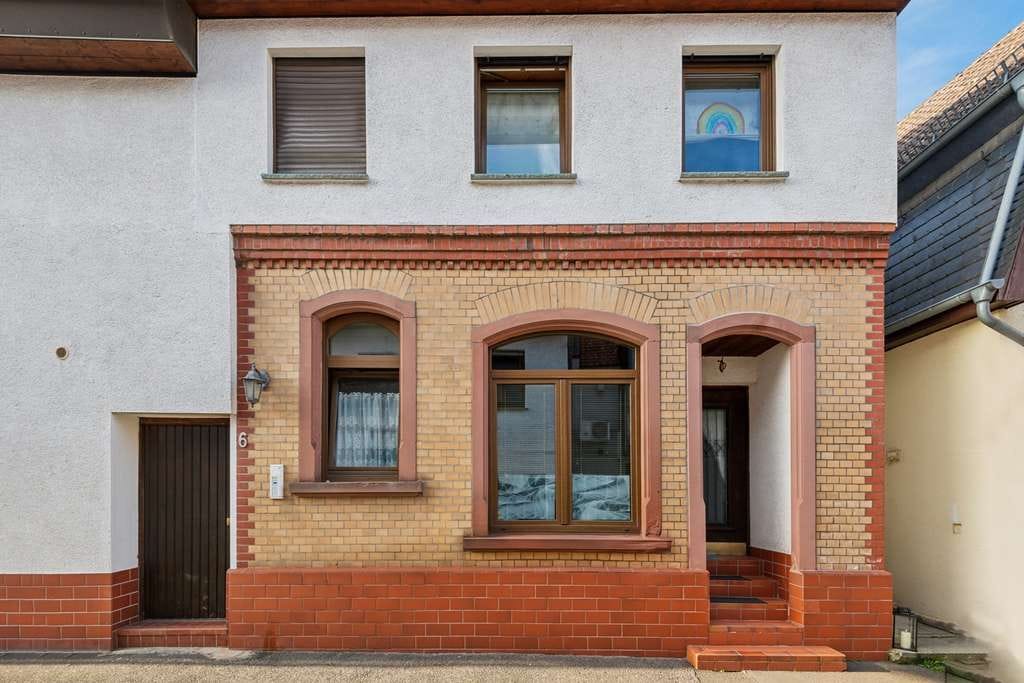 Immobilie in Hofheim am Taunus - Investitionsmöglichkeit - Vermietete 2-Zimmerwohnung - Bild 1