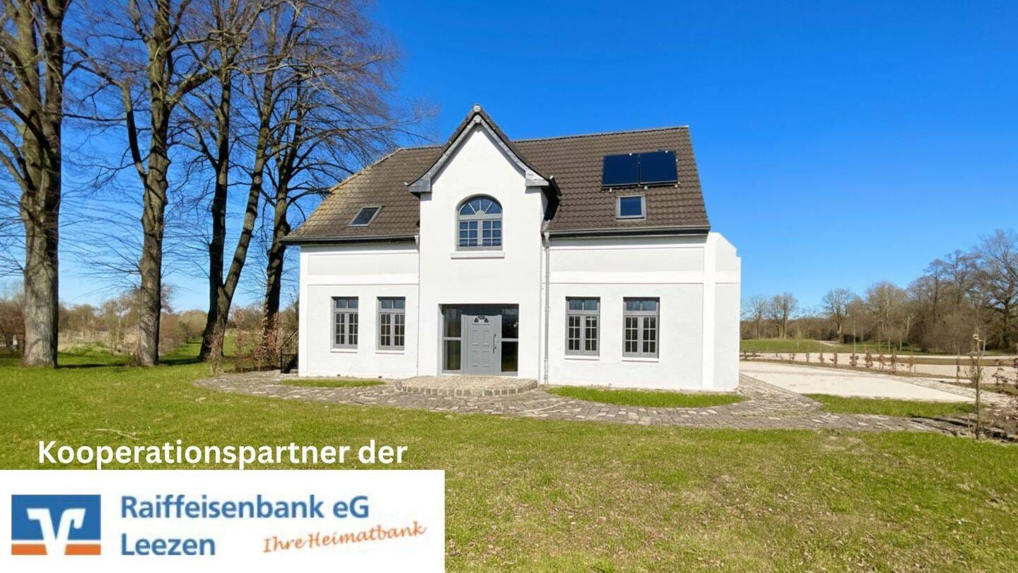 Immobilie in Rickling - Großes Landanwesen - ideal für Pferdehaltung, saniert & einzugsbereit - Bild 0