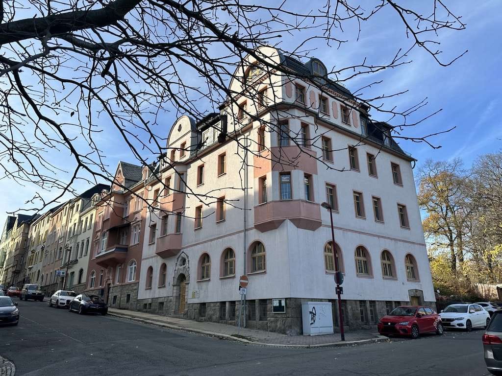 Immobilie in Auerbach/Vogtland - Helle 3-Raumwhg. (opt. 4 Raum) mit 2 Stpl. & Tageslichtbad in Auerbach/V.! - Bild 0