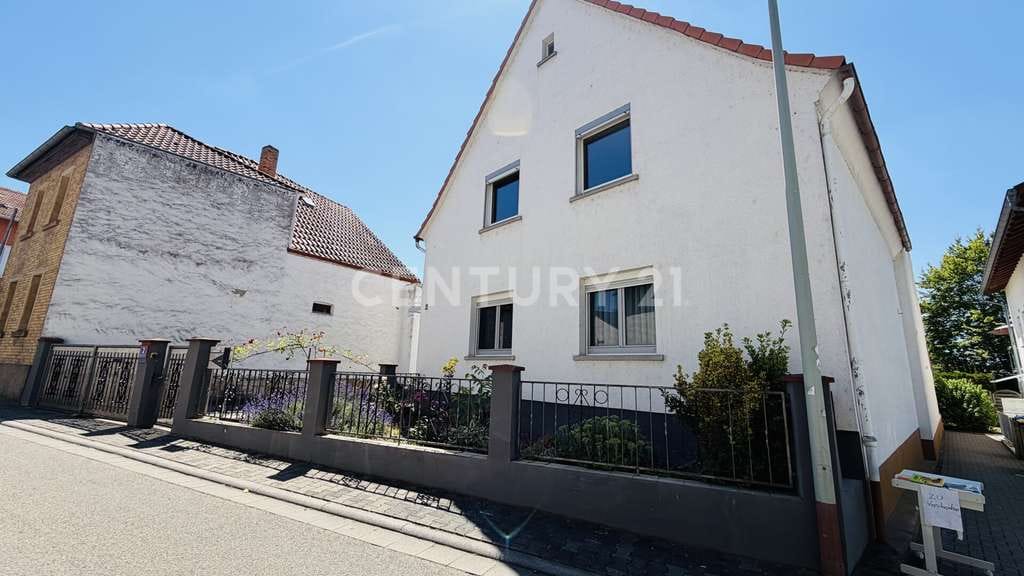 Immobilie in Saulheim - Familienidylle zum Ankommen - großer Garten und flexible Wohnmöglichkeiten - Bild 2