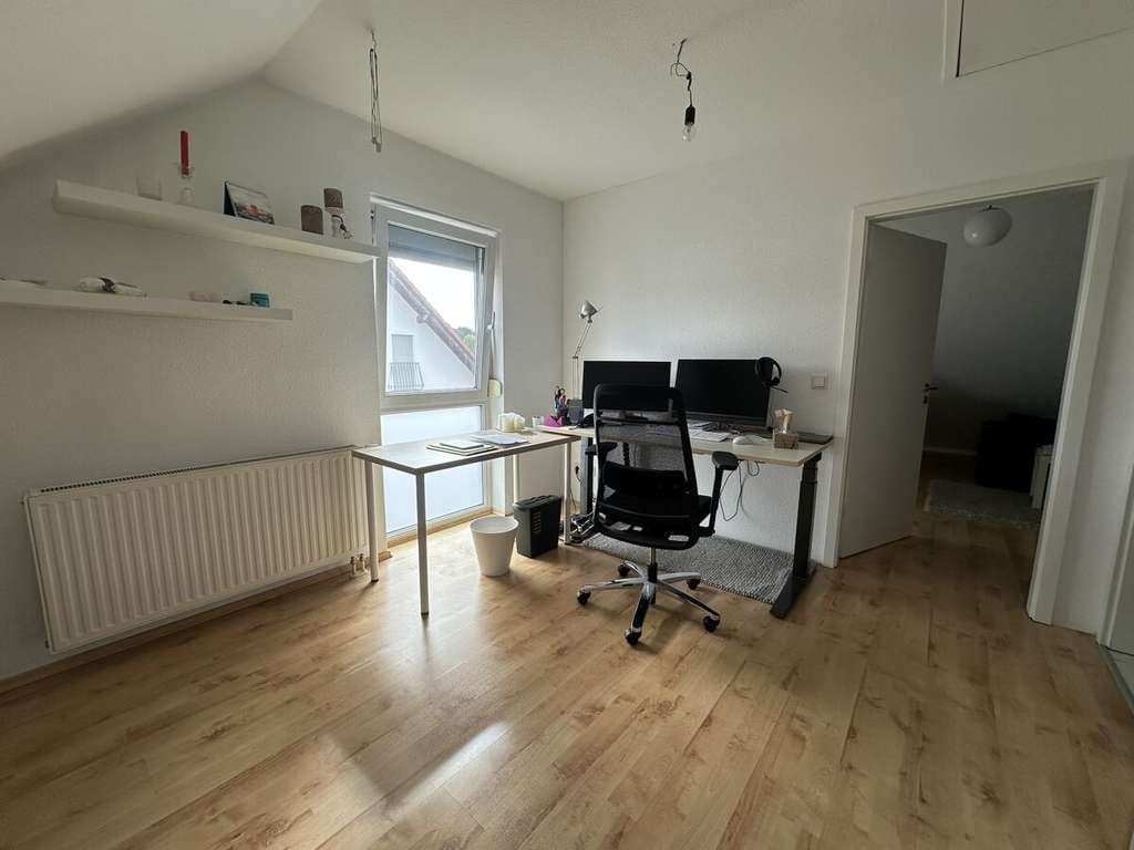 Immobilie in Dieburg - Familienfreundliche Doppelhaushälfte in ruhiger Feldrandlage mit Garten, Terrasse & viel Platz - Bild 3