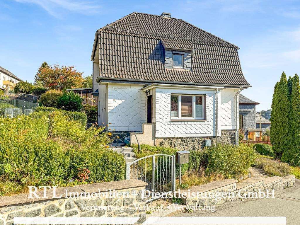 Immobilie in Rosenthal am Rennsteig - Einfamilienhaus am Rennsteig: Ruhige Lage, Garten & Garage, flexible Raumaufteilung  (A1658) - Bild 0