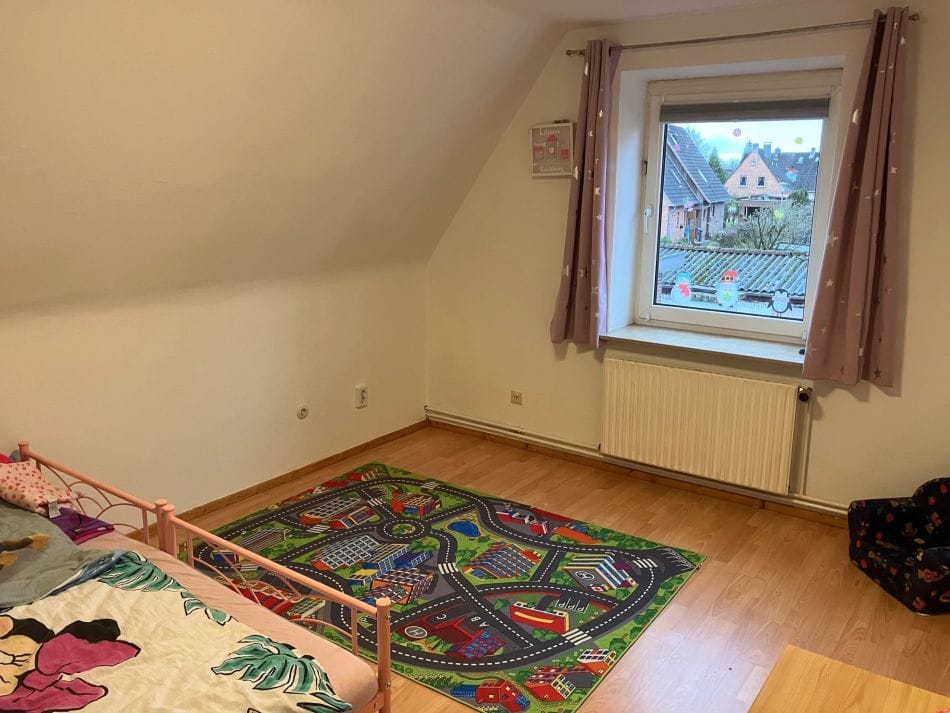 Immobilie in Büdelsdorf - Platz für 2 Generationen in zwei angrenzenden Einfamilienhäusern! - Bild 3
