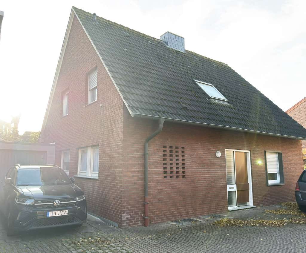 Immobilie in Greven - Charmantes Einfamilienhaus in zentraler Lage von Greven – kurze Wege, viel Platz! - Bild 0