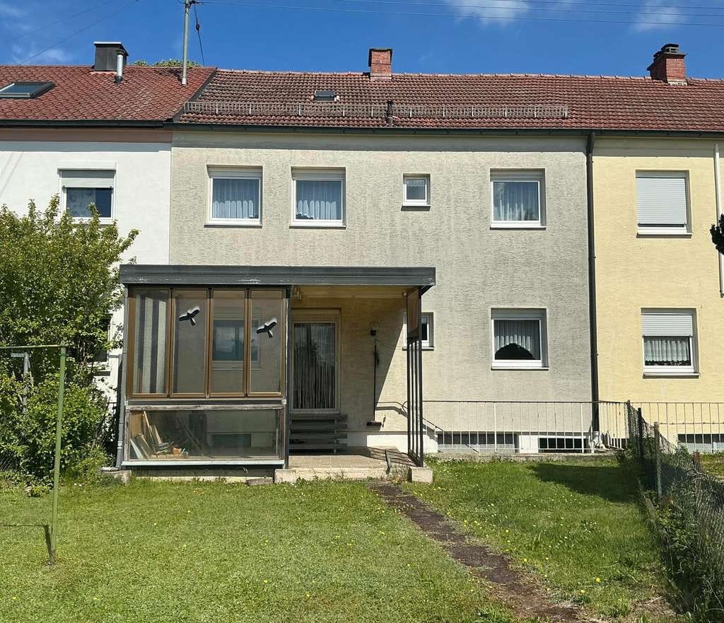 Immobilie in Donauwörth - Reihenmittelhaus mit eigenem Garten in begehrter Lage von Riedlingen (Donauwörth) - Bild 0