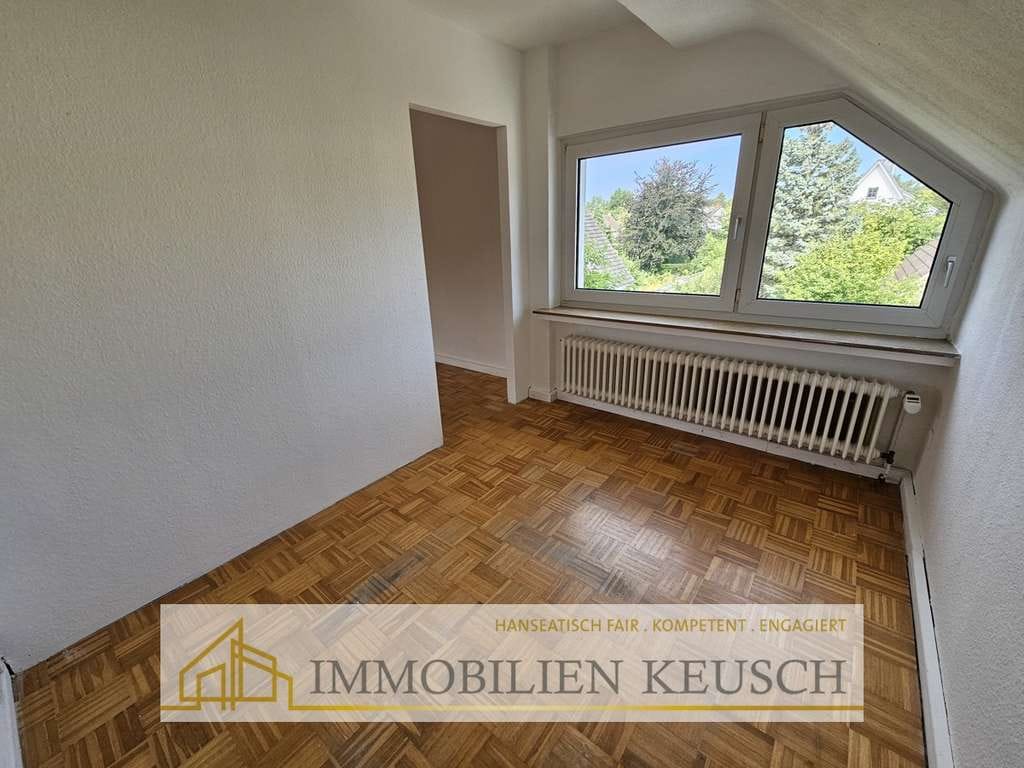Immobilie in Achim - Helle 4-Zimmer-Wohnung mit großem Wohn-Esszimmer und vielen Fenstern ! Ruhige & zentrale Lage - Bild 2