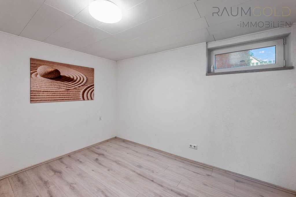Immobilie in Hausen im Wiesental - Gepflegte 2 Zimmer Souterrainwohnung mit vielseitigem Nutzungspotenzial in Hausen im Wiesental - Bild 3
