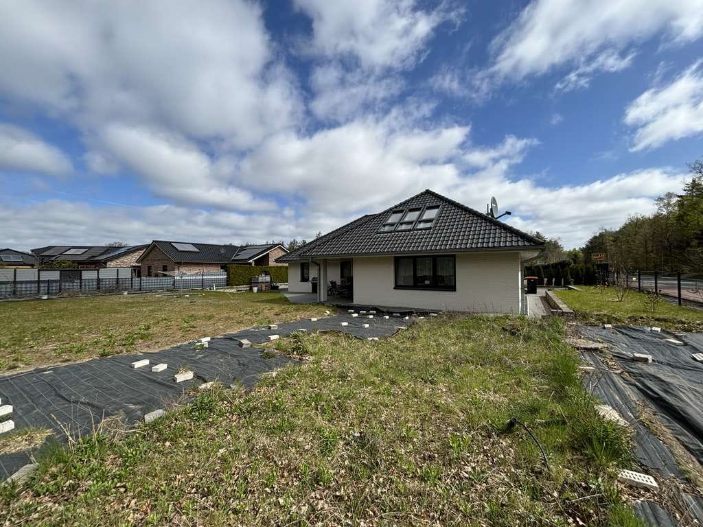Immobilie in Trappenkamp - Hochwertiger Bungalow m. Ausbaupotential -kurzfristige Übergabe aus gesundheitlichen Gründen möglich - Bild 1