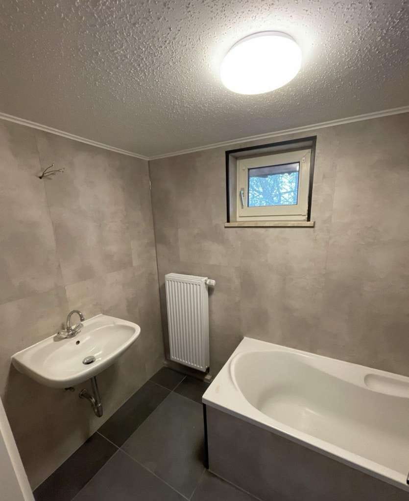 Immobilie in Uffenheim - *Gepflegtes Einfamilienhaus mit Terrasse und viel Platz* - Bild 4
