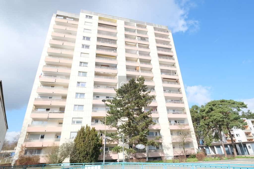 Immobilie in Röthenbach an der Pegnitz - Elegant eingerichtetes Apartment mit allem Komfort sowie Balkon mit Weitblick - Bild 0