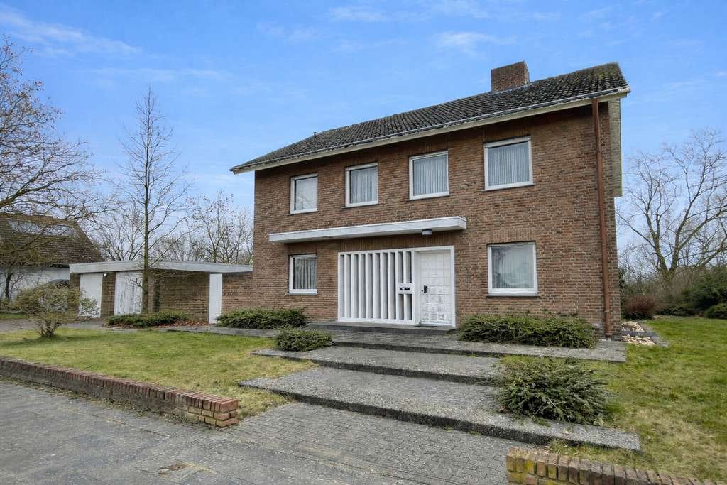 Immobilie in Lippstadt - Einfamilienhaus auf einzigartigem Grundstück im Lippstadts Ortsteil Benninghausen - Bild 0