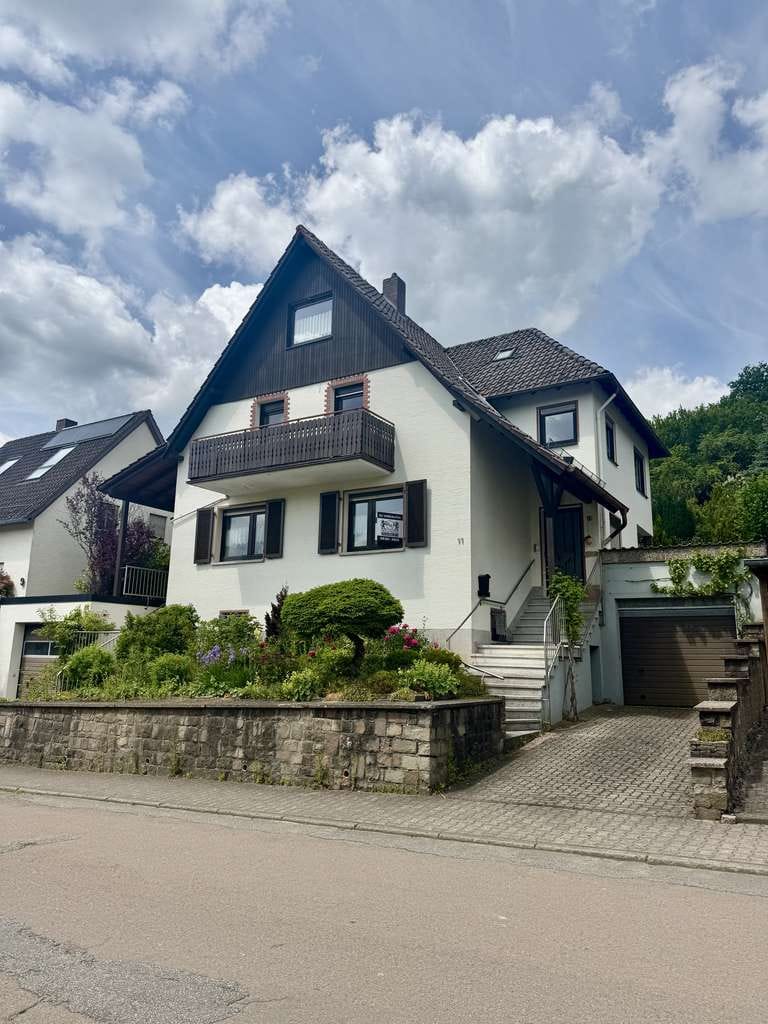 Immobilie in Kusel - 🏡 Wohnglück mit Aussicht - gepflegtes Zuhause mit Wintergarten & großem Grundstück  - Bild 3