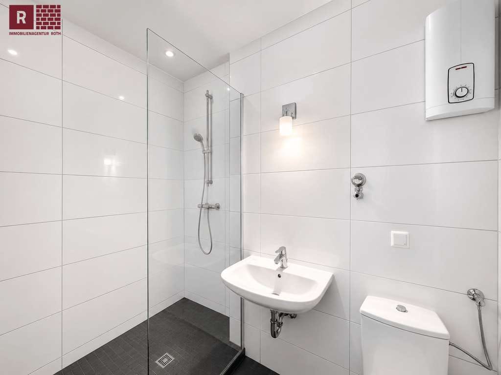 Immobilie in Offenbach am Main - Modernisiertes 1-Zimmer-Apartment mit Loggia, Tiefgarage und gutem Preis-Leistungs-Verhältnis - Bild 2