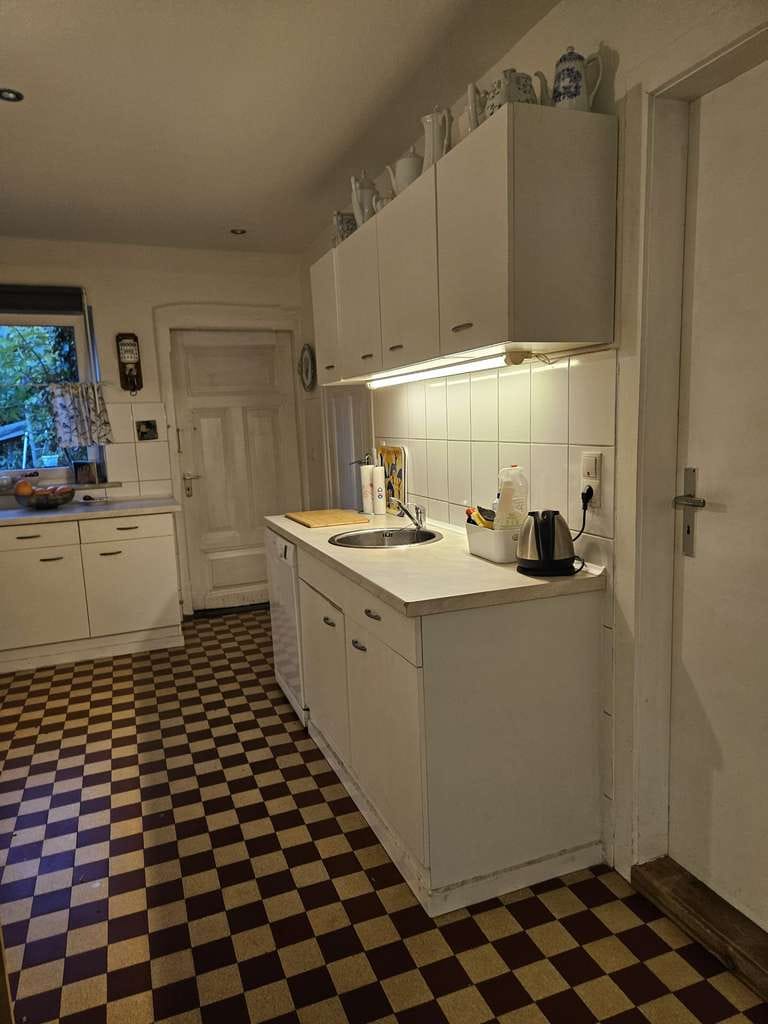 Immobilie in Flintbek - IDYLLISCHES  ROTSTEINHAUS,  3 WHG. MIT  ERWEITERUNGSPOTENTIIAL, FLINTBEK - Bild 4