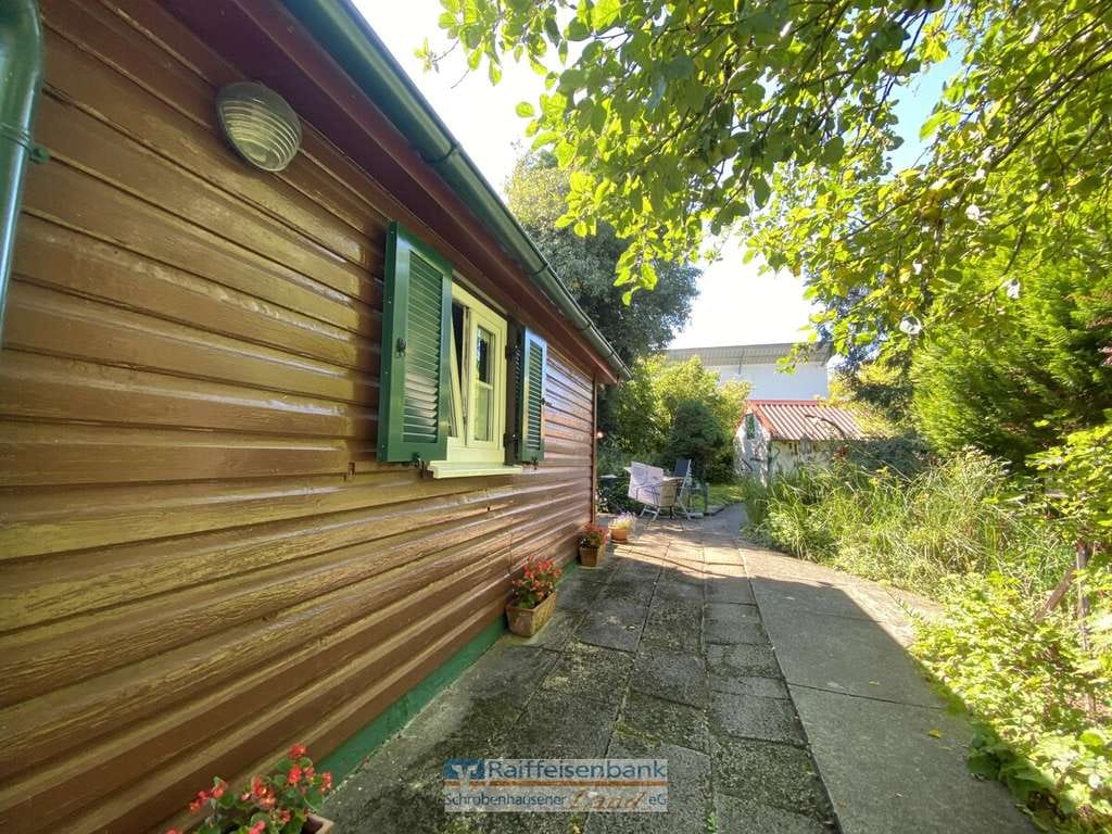 Immobilie in Schrobenhausen - Charmantes, kleines Single- oder Pärchenhaus mit Traumgarten - Bild 2