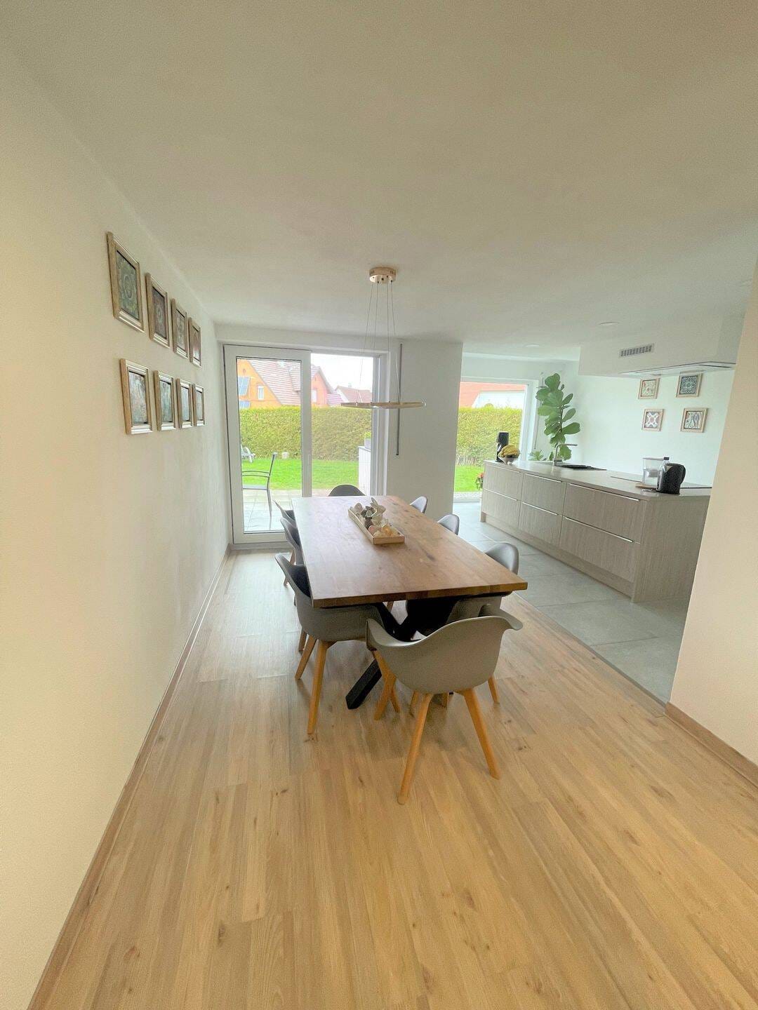 Immobilie in Ellwangen (Jagst) - Attraktives 3- Familienhaus mit großzügiger Familienwohnung im EG für Eigennutzer & Kapitalanleger - Bild 4