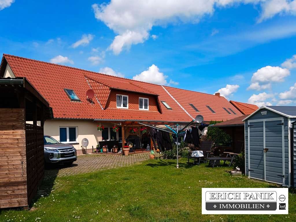 Immobilie in Gielow - Voll vermietetes Mehrfamilienhaus mit 3 Wohneinheiten und großem Grundstück in Gielow - Bild 0