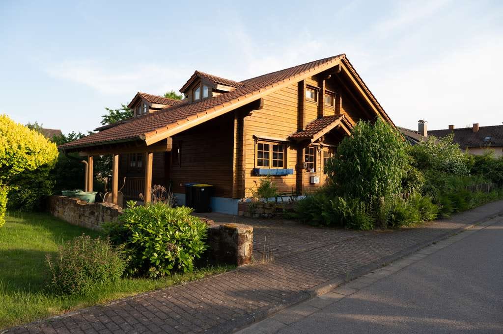 Immobilie in Fahrenbach - *provisionsfrei*Naturholzhaus mit Sauna und großem Garten - Bild 0