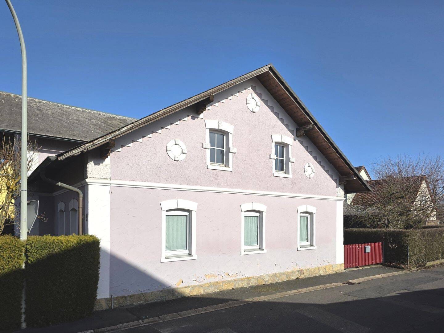 Immobilie in Mitterteich - Großzügiges Einfamilienhaus in Mitterteich - Bild 0