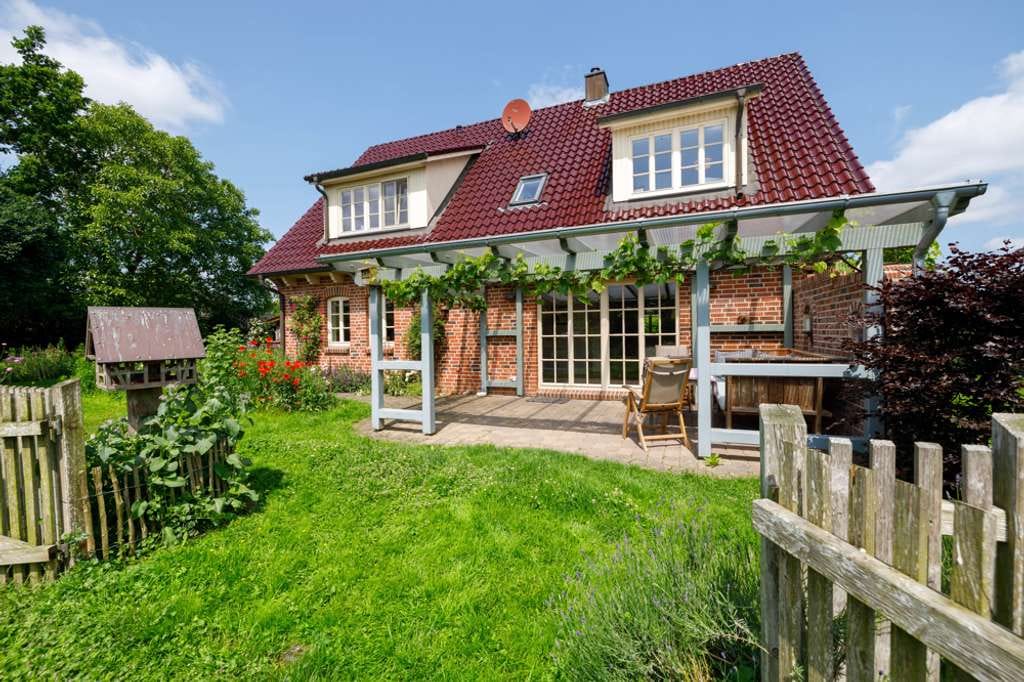 Immobilie in Todesfelde - Charmantes Einfamilienhaus im Landhausstil in Feldrandlage - Bild 4