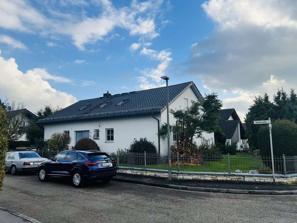 Immobilie in Wettstetten - TOP Immobilie mit 3 Wohneinheiten und einer Vielzahl von Nutzungsmöglichkeiten - Audi Nähe - Bild 0