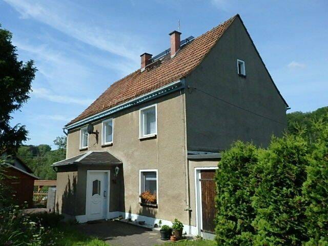 Immobilie in Freiberg - Landhaus für Handwerker und Bastler - Bild 0