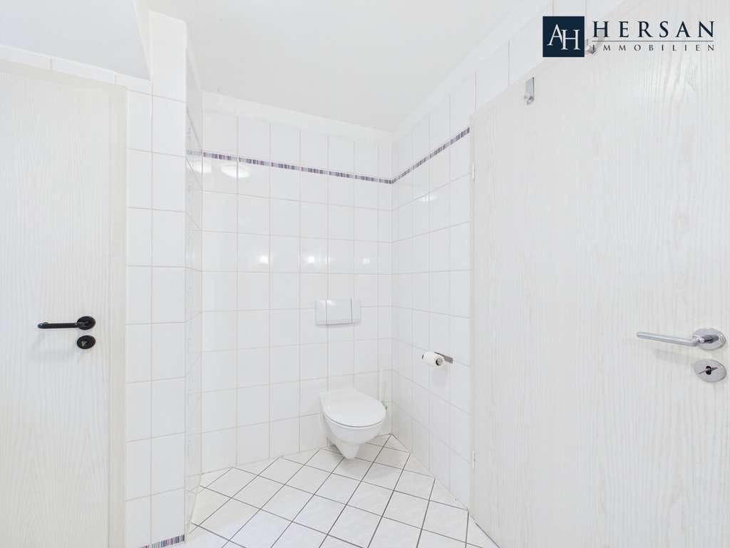 Immobilie in Herzogenrath - Gepflegtes Zweifamilienhaus mit Einliegerapartment in zentraler Lage von Herzogenrath! - Bild 4