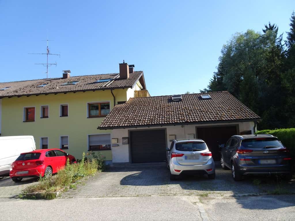 Immobilie in Feldkirchen-Westerham - Feldkirchen-Westerham  -  3-Zimmer-Wohnung in schöner ruhiger Wohnlage am Waldrand - Bild 2