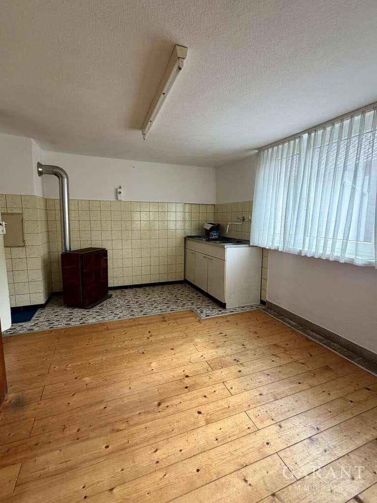 Immobilie in Gaggenau - Einfamilienhaus mit Entwicklungspotenzial und großem Grundstück + vier Wiesengrundstücke - Bild 5