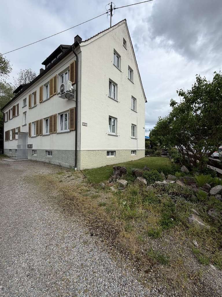 Immobilie in Illertissen - Grünwald | Charmante 3-Zimmer-Wohnung mit Gartenanteil, Garage & Holzofen in Dietenheim - Bild 1