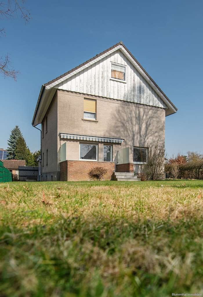 Immobilie in Enger - Zweifamilienhaus mit großzügigem Garten gen Süden in Westerenger - Bild 3