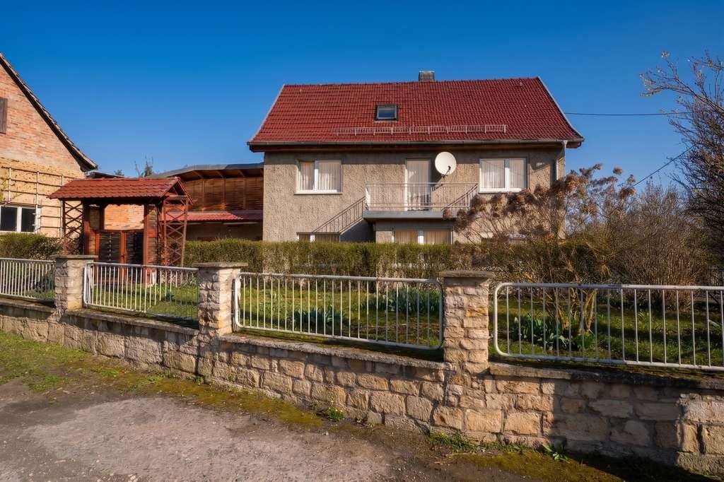 Immobilie in Dornburg-Camburg - Großzügiges Familienidyll mit Weitblick und vielseitigen Nutzungsoptionen - Bild 1
