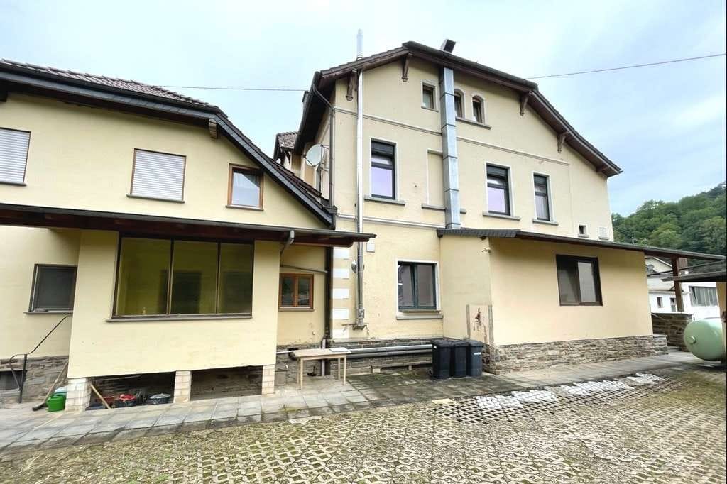Immobilie in Ahrbrück - Attraktives Wohn- und Geschäftshaus mit Entwicklungspotenzial in Ahrbrück - Bild 2