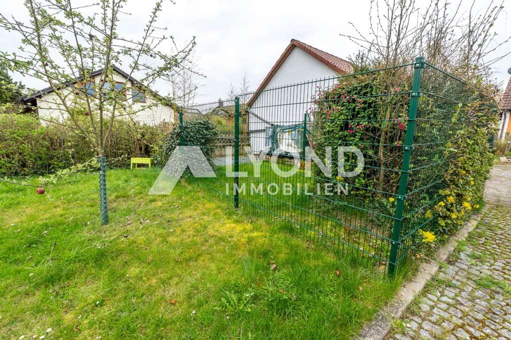 Immobilie in Uehlfeld - Neubauflair trifft Wohnkomfort – Einfamilienhaus mit Gartenidylle - Bild 1
