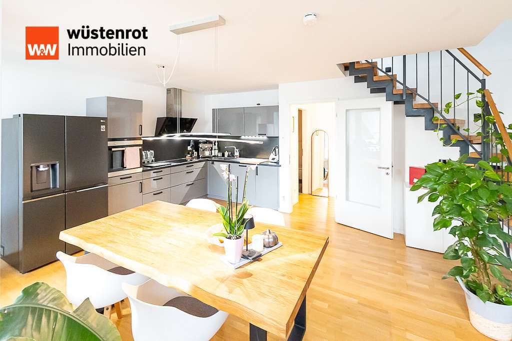 Immobilie in Markt Indersdorf - Hochwertige OG/Maisonette Whg. mit Panoramablick, ca. 81m² Wfl. mit Keller, Lift u. *Tgg.-Stellpl. - Bild 1