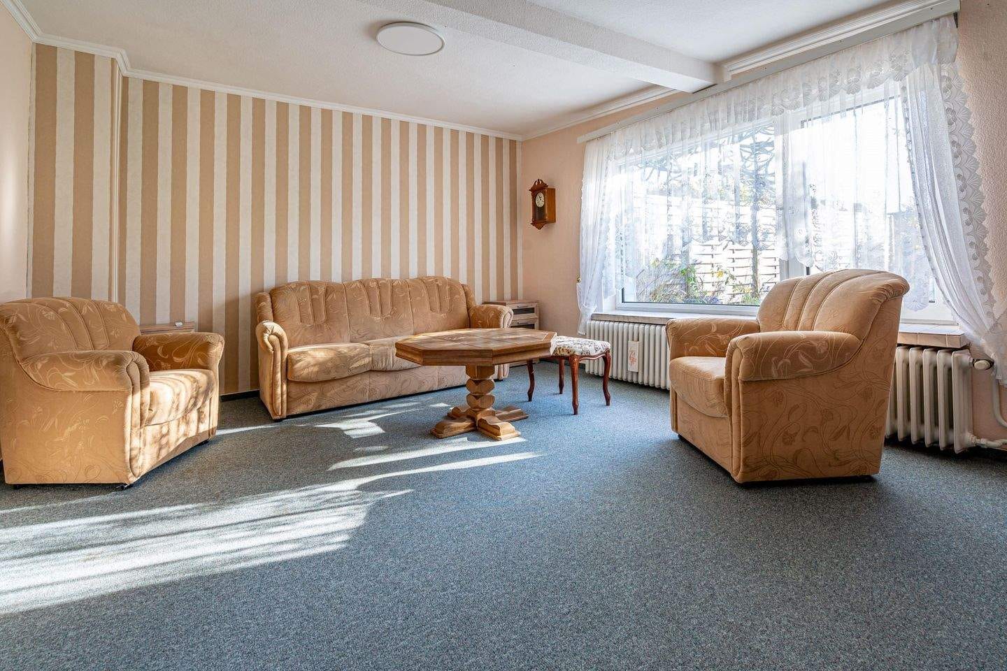 Immobilie in Norderstedt - Tolles Grundst. mit Sanierungsobjekt - Bild 2